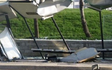 Автобус протаранил остановку транспорта в Стамбуле, есть жертвы