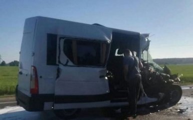 В Беларуси попала в смертельную аварию детская футбольная команда из Украины: появились первые фото