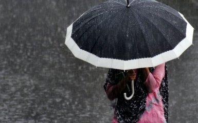 Холод і дощі: з'явився прогноз погоди в Україні на вихідні