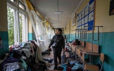 В Мариуполе солдаты РФ принуждают украинцев к рабскому труду за еду