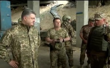 Порошенко на передовій біля Донецька: з'явилося відео