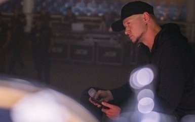 Бумбокс выпустил пронзительный клип на новую песню "Жаль"