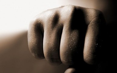 В Киеве избитый грабителями боец АТО не сдался: появились подробности и фото