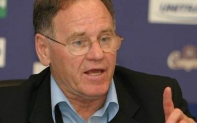 "Не служите в лоне врага": знаменитый тренер призвал футболистов отказываться от России