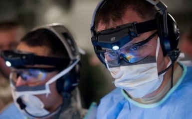 МОЗ запустив цілодобовий контакт-центр — українці зможуть вирішити будь-яке питання по COVID-19