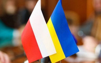 "Героїзація злочинців": Польща назвала причини конфліктів з Україною
