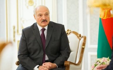 Лукашенко почав погрожувати Меркель після спецоперації в Білорусі