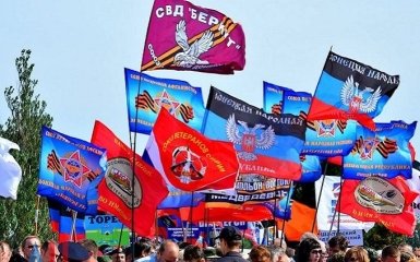 Бойовики ДНР перетворили день звільнення Донбасу на пропагандистське шоу: з'явилося відео