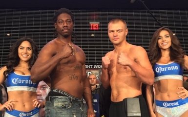 В'ячеслав Глазков і Чарльз Мартін пройшли процедуру зважування (відео)