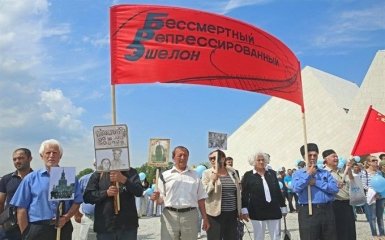 "Чи є межа цинізму?": окупаційна кримська влада провела урочистості до Дня депортації кримських татар