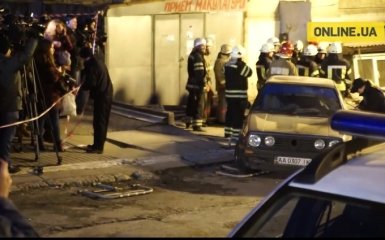Новые кадры с места обвала дома в Киеве: опубликовано видео
