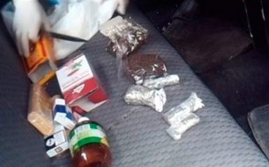 СБУ задержала прапорщика, маскировавшего наркотики под чай: появилось видео