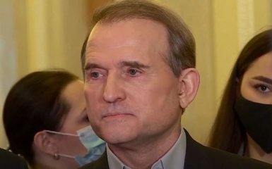 Люди Медведчука придбали новий канал — його журналісти оголосили бойкот "колаборанту"