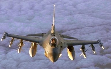 США направили истребители в Персидском заливе в сторону Ирана из-за угроз Саудовской Аравии