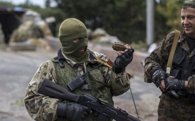 Минометы и атаки снайперов: боевики на Донбассе плюнули на "режим тишины"