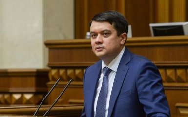Допоможе корупціонерам — експерти б'ють на сполох через ідею Разумкова