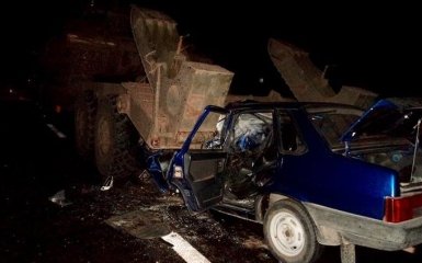 Под Мариуполем произошло страшное ДТП с военной техникой: опубликованы фото
