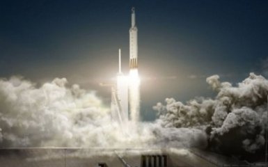 У SpaceX провели успішні випробування ракети Falcon Heavy