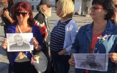 На Майдане чтят память убитого Шеремета: появились фото и видео
