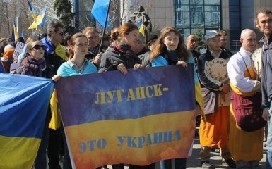 Кто и как сдал России Луганск - воспоминания волонтера о "русской весне"