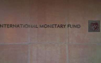 Страна нуждается в новой программе финансирования, в том числе снижении цен на газ, - Тимошенко