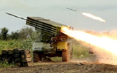 По позициям украинских военных на Донбассе применялись реактивные системы залпового огня