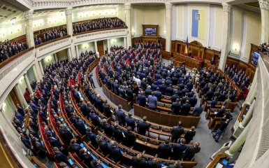 Юридично коаліція в Раді все ще діє - Парубій