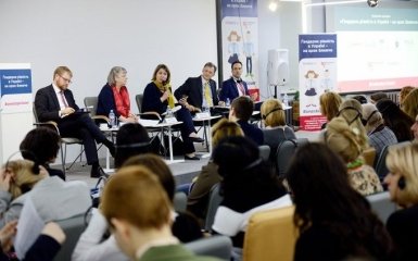 Українці все більше довіряють жінкам в політиці: підсумки масштабного медійного марафону в Києві