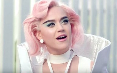 Кэти Перри сняла в новом клипе внука Боба Марли: появилось видео