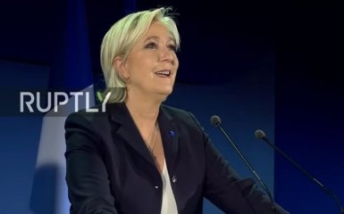 Ле Пен оставила руководство "Национального фронта" для борьбы за пост президента Франции