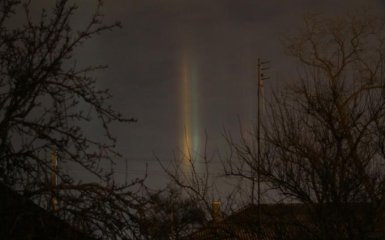 В небе над Крымом появился гигантский флаг Украины: опубликованы удивительные фото