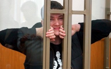 На суде запретили фотографировать Савченко