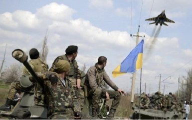 У Порошенко дали прогноз, сколько продлится война на Донбассе