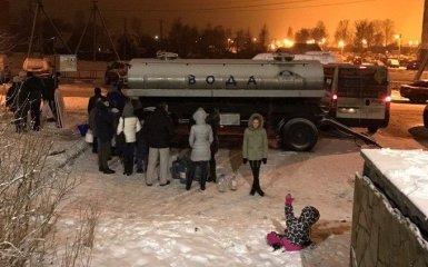 Россия "встала с колен": фото из глубинки РФ насмешили соцсети