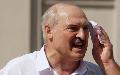 У мережі опублікували перше фото хворого Лукашенка