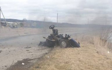 Окупанти обстріляли цивільне авто на Харківщині. Є жертви