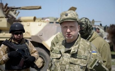 Визовый режим с Россией: Турчинов рассказал о главной проблеме