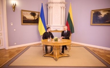 Volodymyr Zelenskyy and Gitanas Nauseda