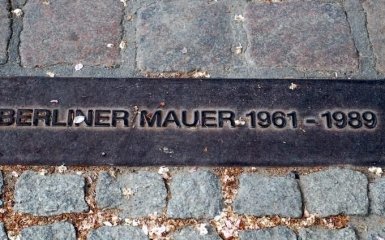 9 листопада - 30 років від дня падіння Берлінської стіни: цікаві факти