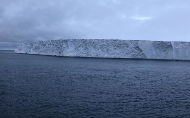 Крупнейший в мире айсберг полностью растаял
