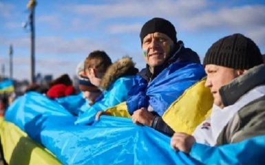 Стало известно, сколько украинцев поддерживают автономию Донбасса