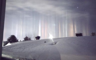 В Канаде поймали на камеру удивительное атмосферное явление: появились яркие фото