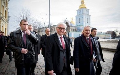 До Києва прибули посланці Меркель і Олланда: з'явилися подробиці