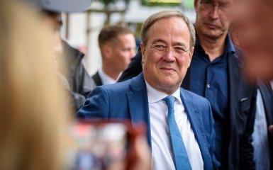 Ймовірний наступник Меркель потрапив в скандал на виборах до Бундестагу