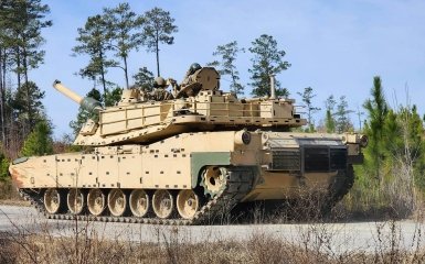 Танк Abrams M-1