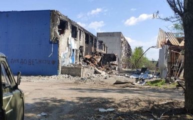 Оккупанты попали в школу в Северодонецке — есть погибшие