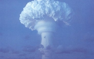 КНДР запустила ракету с подводной лодки: появилось видео