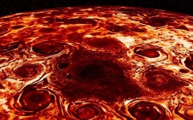 3D-полет над северным полюсом Юпитера: NASA показало новое яркое видео