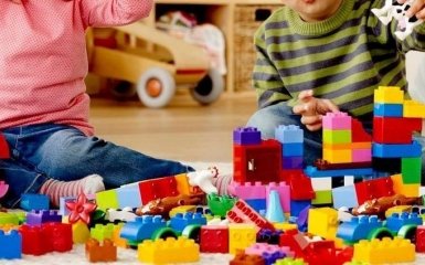 Українські першокласники безкоштовно отримають LEGO для навчання