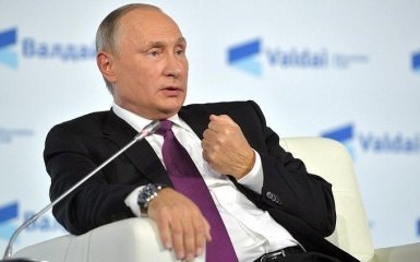 "Achtung RuSSia!": в Польше сравнили РФ с СС и высмеяли Путина